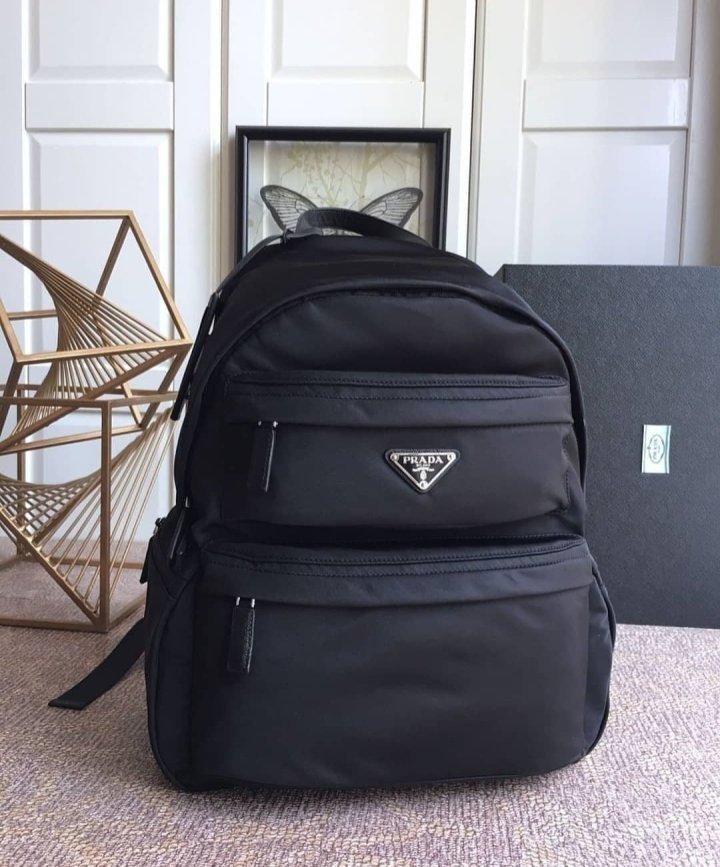 (국내발송) PD 프라다 이서진 바이크배낭(남녀 공용)