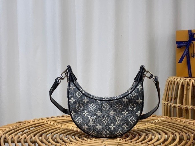 (국내발송) LV 루이비통 데님자카드 루프백