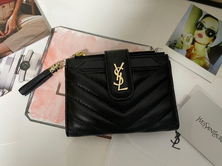 (국내발송) YS 입생로랑 태슬 금장 반지갑