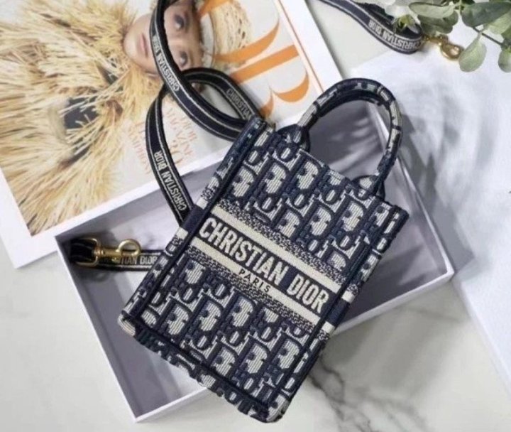 (국내발송) DO 디올 오블리크 미니 북토트 크로스