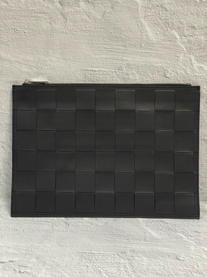 (국내발송) BT 보테가베네타 트레치아토 클러치