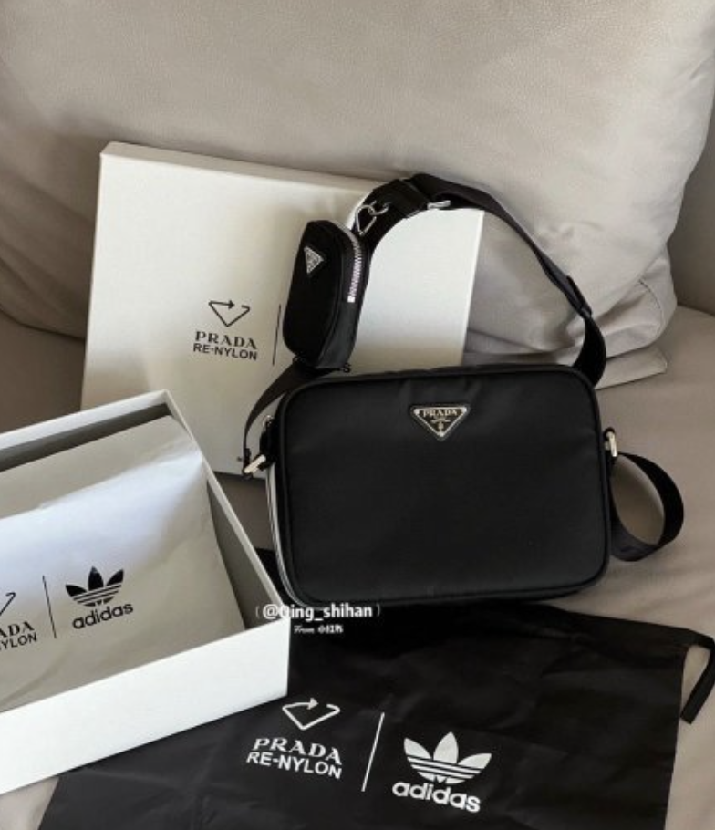 (국내발송) PD 프라다 콜라보 리나일론 숄더백