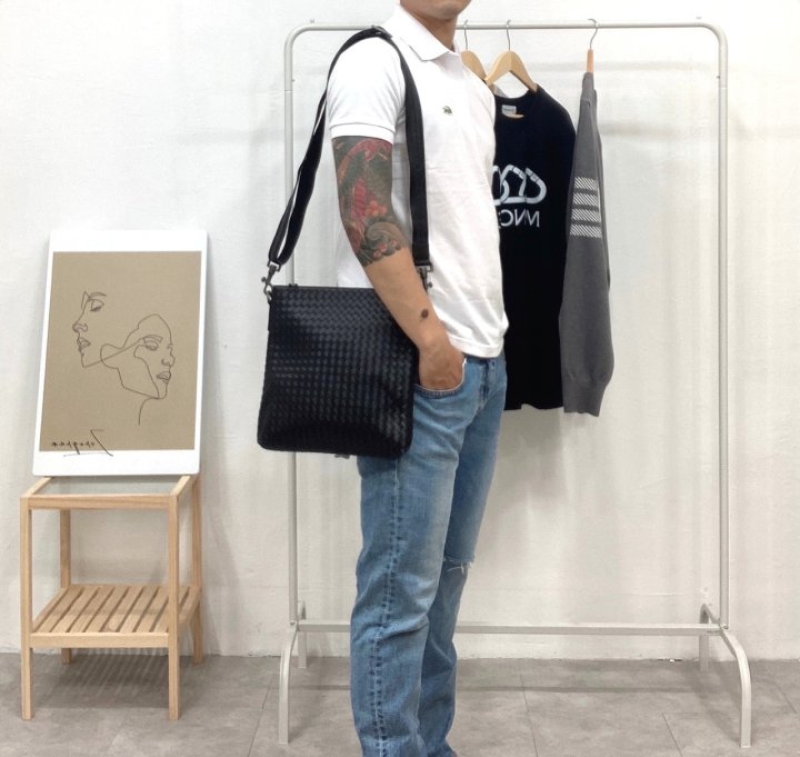 (국내발송) BT 보테가베네타 트레치아토 크로스백