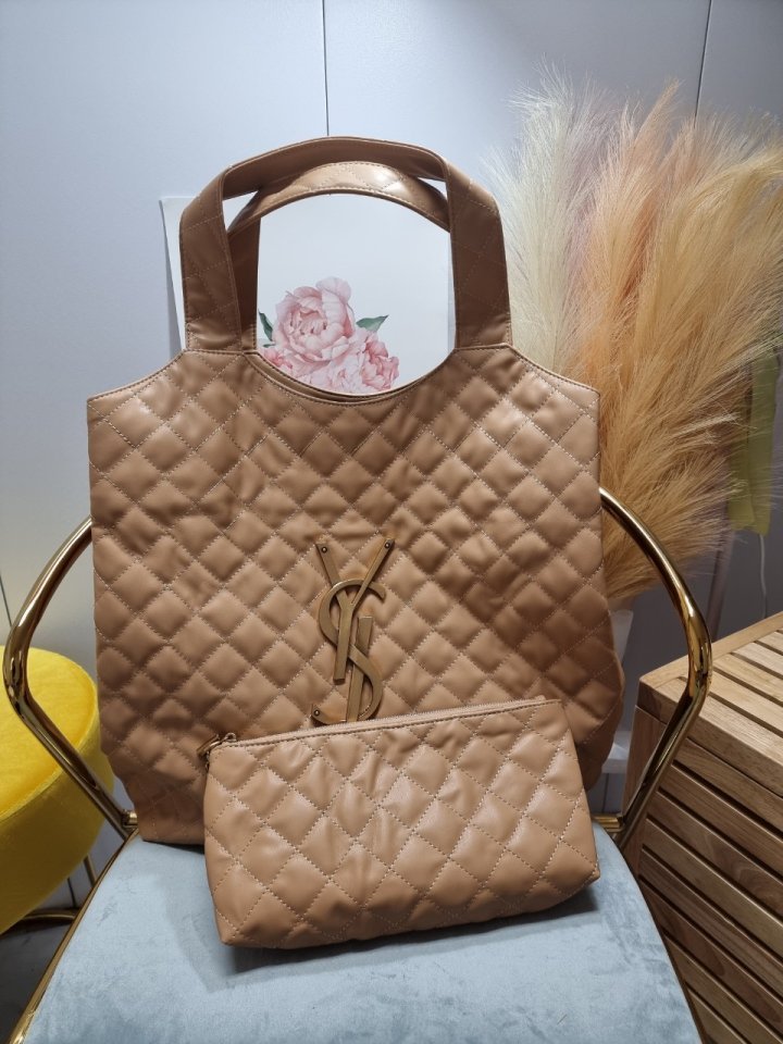 (국내발송) YS 입생로랑 퀄팅 맥시 쇼퍼백