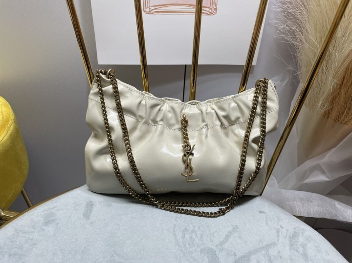 (국내발송) YS 입생로랑 나파 레더 숄더백