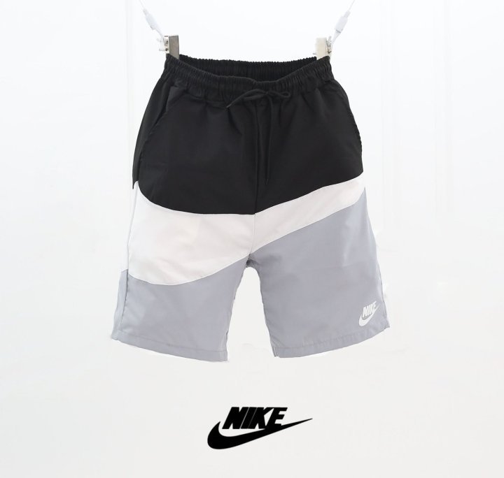 (국내발송) NK 나이키 5부 반바지(속바지X)