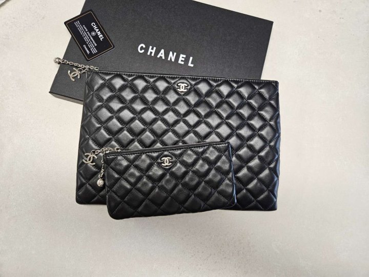 (국내발송) CN 샤넬 램스킨 클러치 셋트 실버