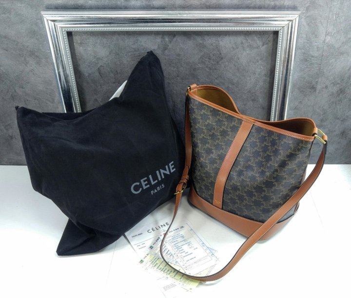 CL 셀린느 트리오페 버킷백 트라이엄프 미디엄