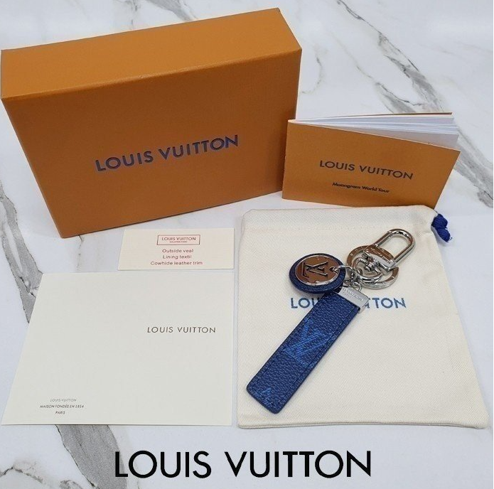 (국내) LV 루이비통 네오 LV 클럽 백 참 & 키 홀더