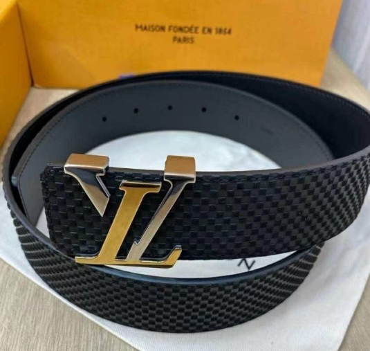 (국내) LV 루이비통 신 스웨이드신버클 벨트