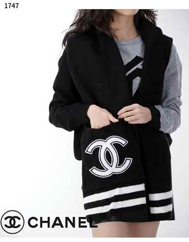 CN 샤넬 로고 양털 머플러