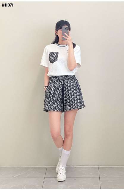 DO 디올 수입 오블리크 엠보싱 반팔 & 반바지 셋