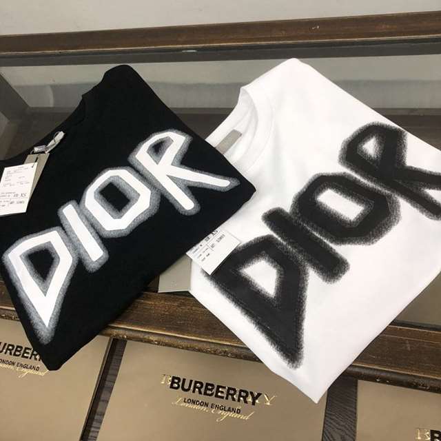 DO 디올 페인팅 로고 반팔티