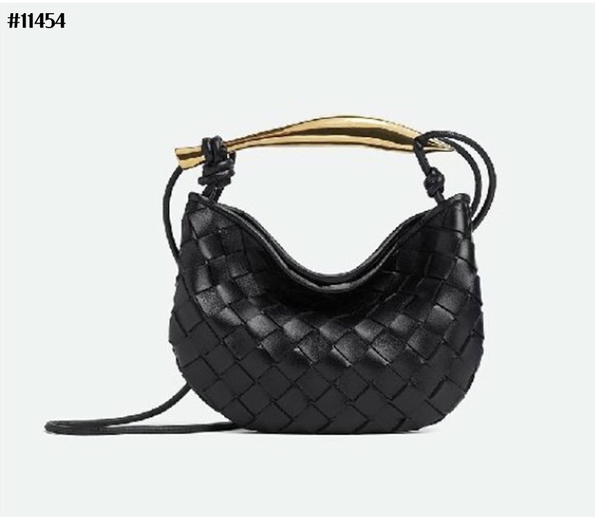 BT 보테가베네타 인트레치아토 금장 손잡이 토트 핸드백