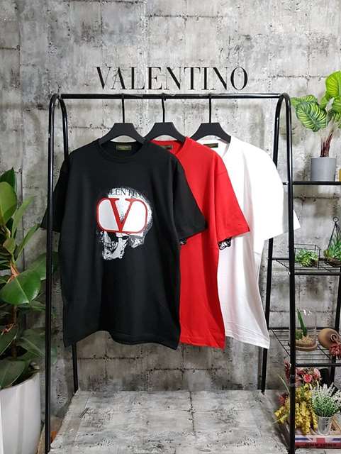 VT 발렌티노 스컬V 로고티