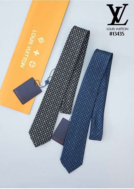 LV 루이비통 모노그램 클래식 넥타이