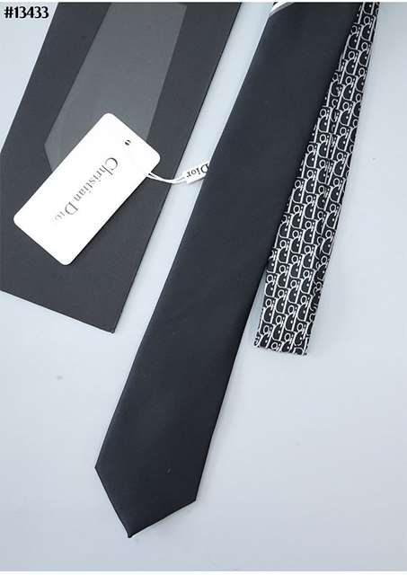 DO 디올 오블리크 스트라이프 넥타이