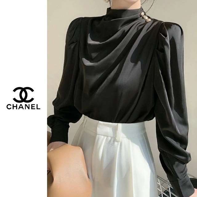 CN 샤넬 버튼 셔링 블라우스