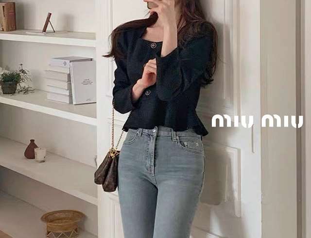 MU 미우미우 오브 트위드 블라우스