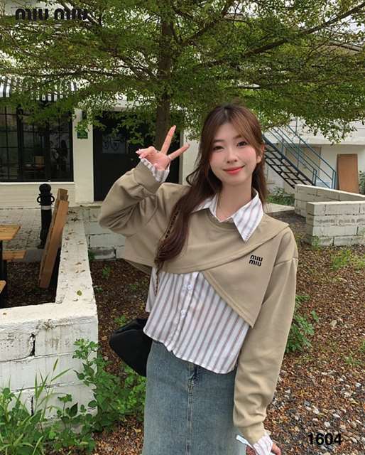 MU 미우미우 크래머 블라우스