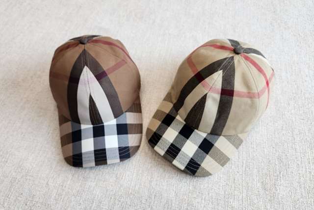 BB 버버리 체크 모자