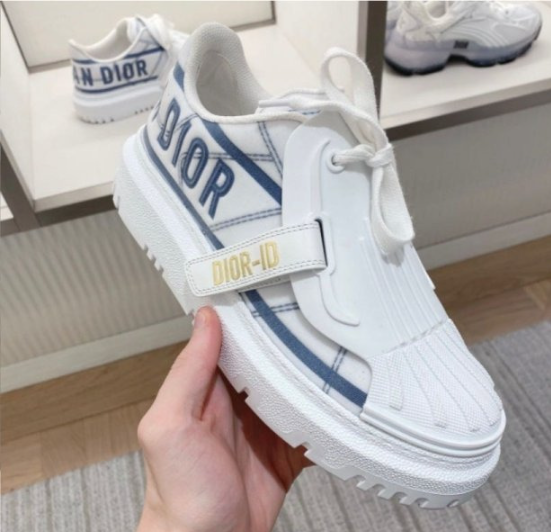 DO 디올 아이디화이트&프렌치블루 스니커즈.