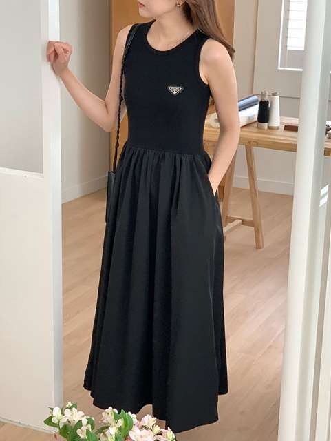 PD 프라다 심플리 원피스