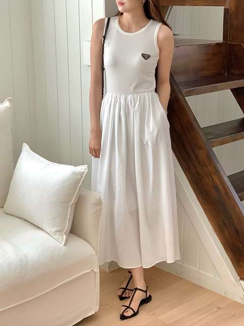 PD 프라다 심플리 원피스