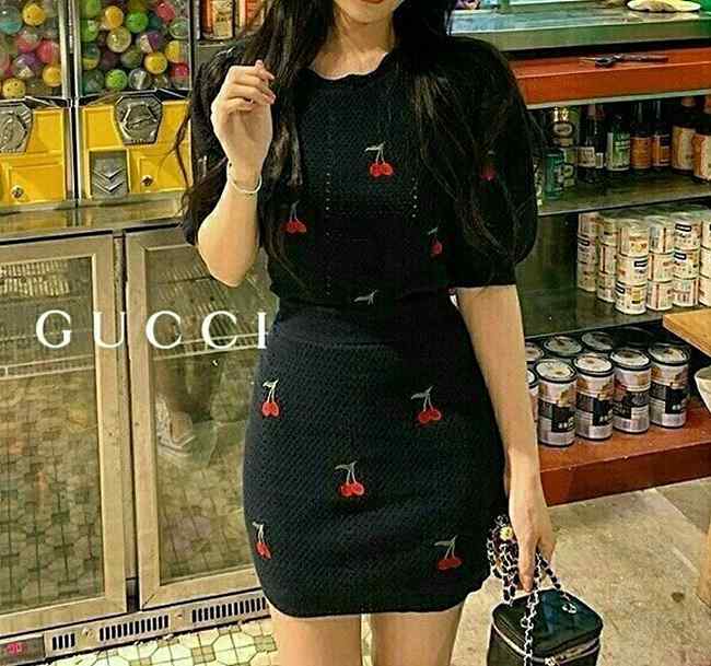 GC 구찌 체리치마세트