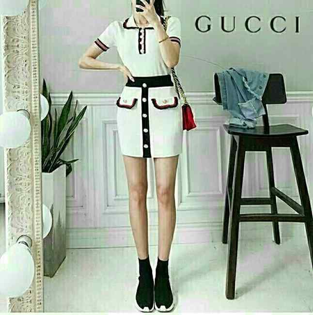 GC 구찌 화이트투피스