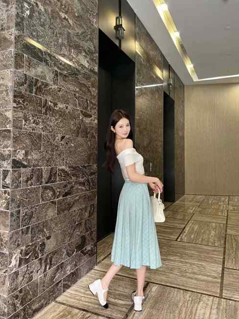 GC 구찌 민트롱스커트