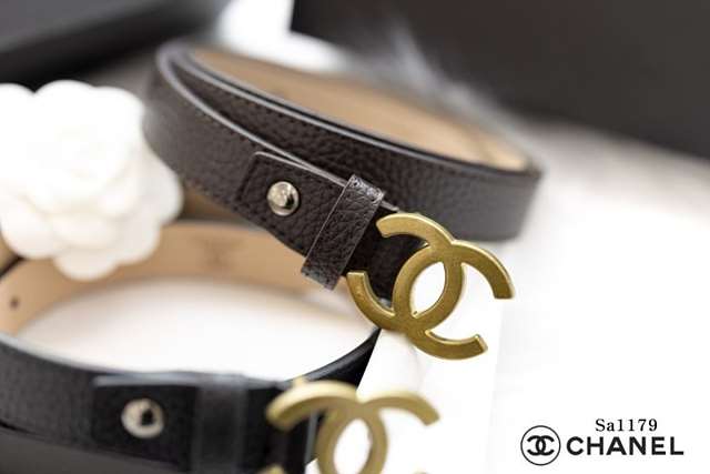 CN 샤넬 금장로고 벨트 신상