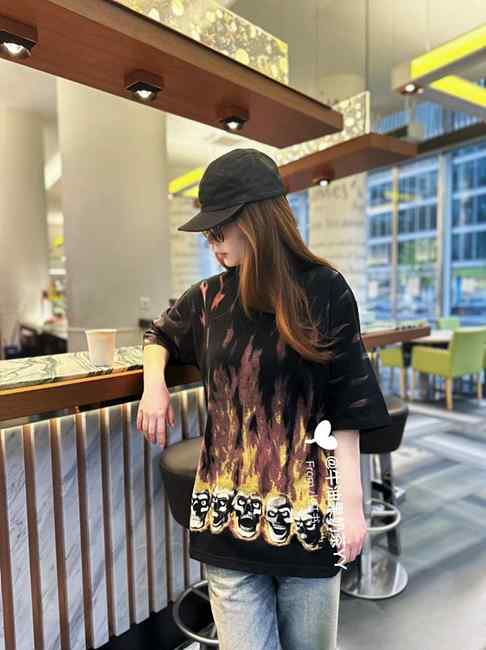 MG 메종마르지엘라 MM6 24 콜라보 스컬 불꽃 반팔티