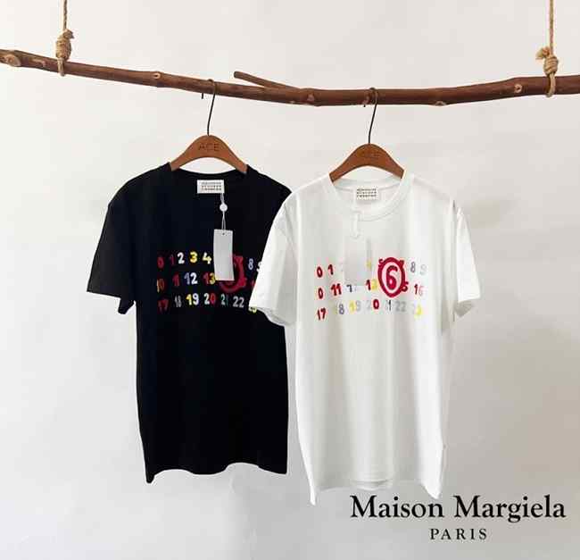 MG 메종마르지엘라 레인보우 캔린더 프린팅 반팔티