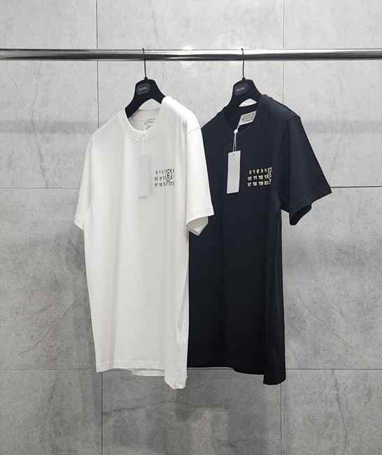 MG 메종마르지엘라 24SS 로고 프린팅 반팔 티셔츠