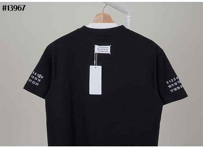 MG 메종마르지엘라 스티치 백 넘버 패치 코튼 반팔 티셔츠