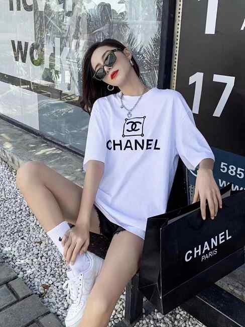 CN 샤넬 스퀘어 반팔