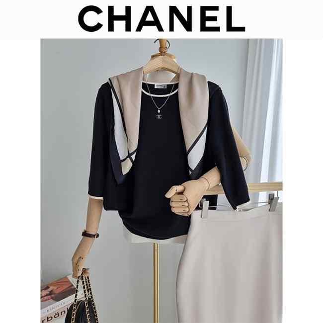 CN 샤넬 샤샤 5부 캐시 반팔