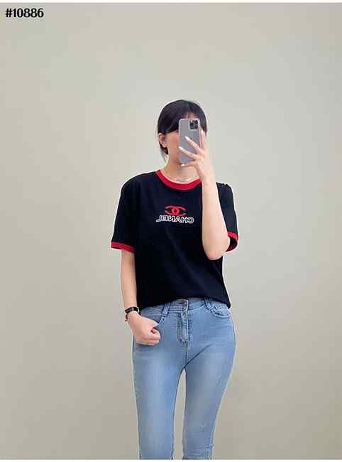 CN 샤넬 여성 레드라인 반팔 티셔츠