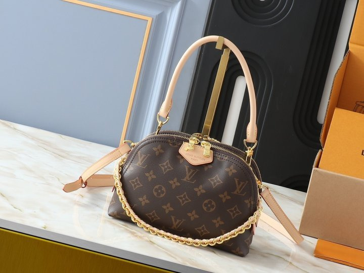 LV 루이비통 알마  