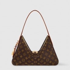 LV 루이비통 슬라우치 