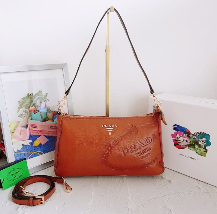 PD 프라다 [ 고급 ] 유진 불박크로스백 브라운