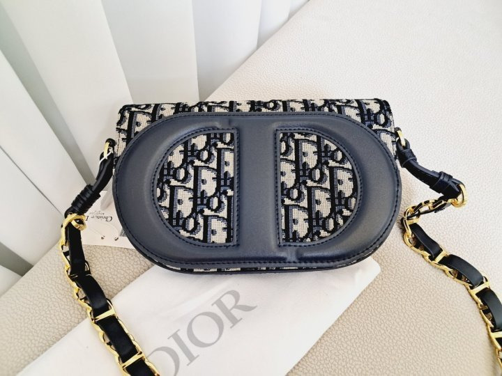 DO 디올 CD 스트랩 백 