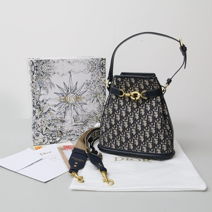 DO 디올 오블리크 쎄 버킷백 수입고급