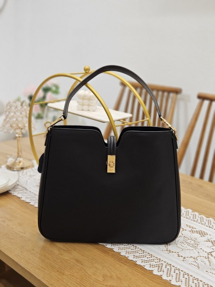 CL 셀린느 미디엄 소프트 16 까미유 백 