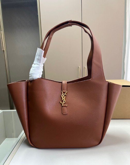 YS 생로랑 LE5A7 BEA 토트백 