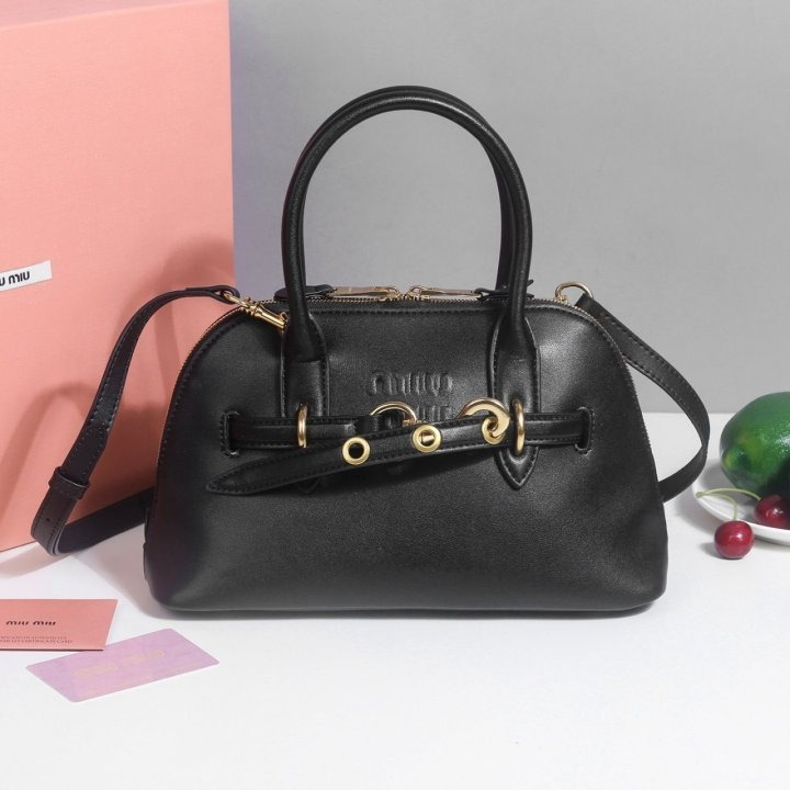 MU 미우미우 아방뛰르 탑핸들백 