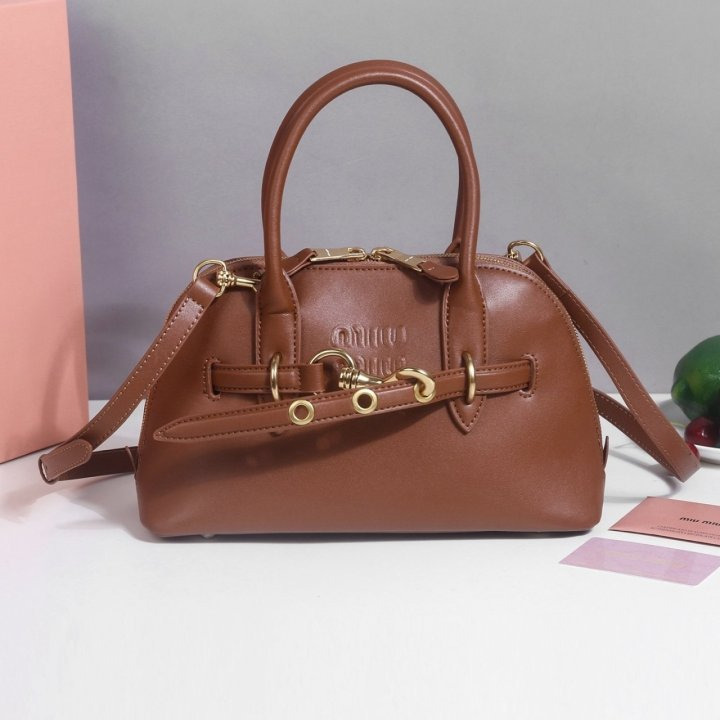 MU 미우미우 아방뛰르 탑핸들백 