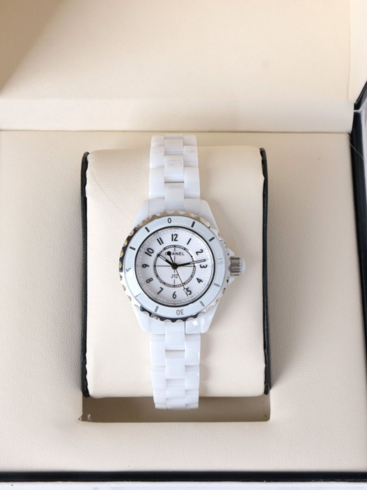 CN 샤넬 J12(화이트) 
