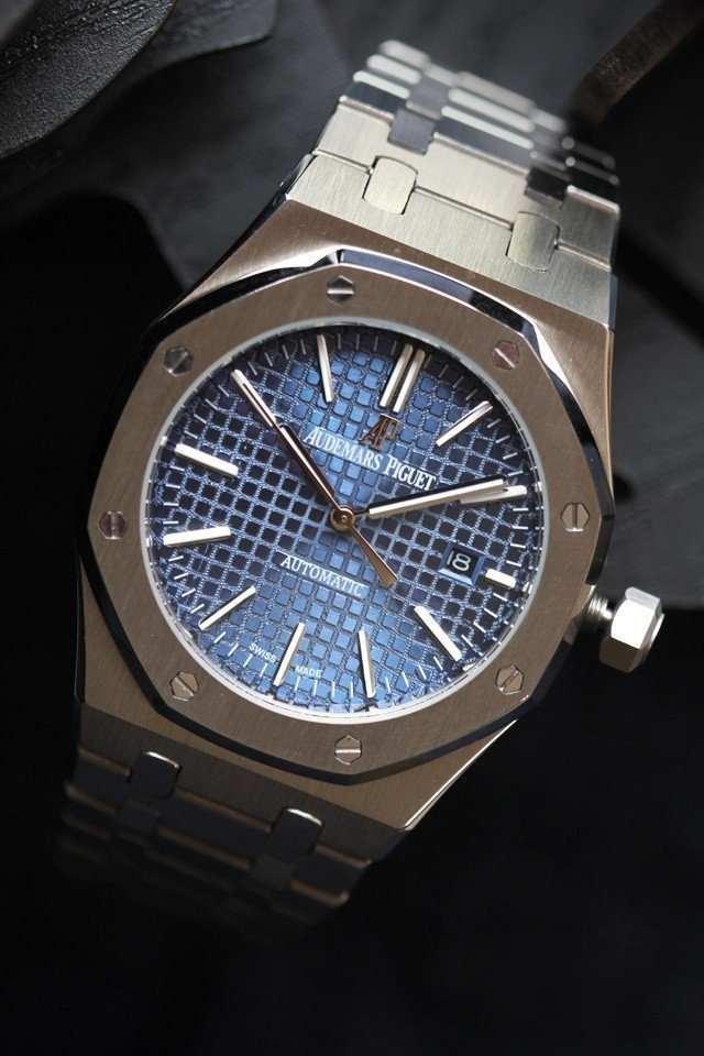 AP 오데마피게 로얄오크 오프쇼어 블루다이얼 